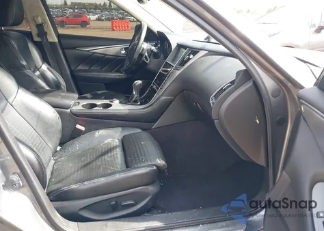 2016 Infiniti Q50 Red Sport 400 z USA, uszkodzony, nr VIN JN1FV7AR8GM451720